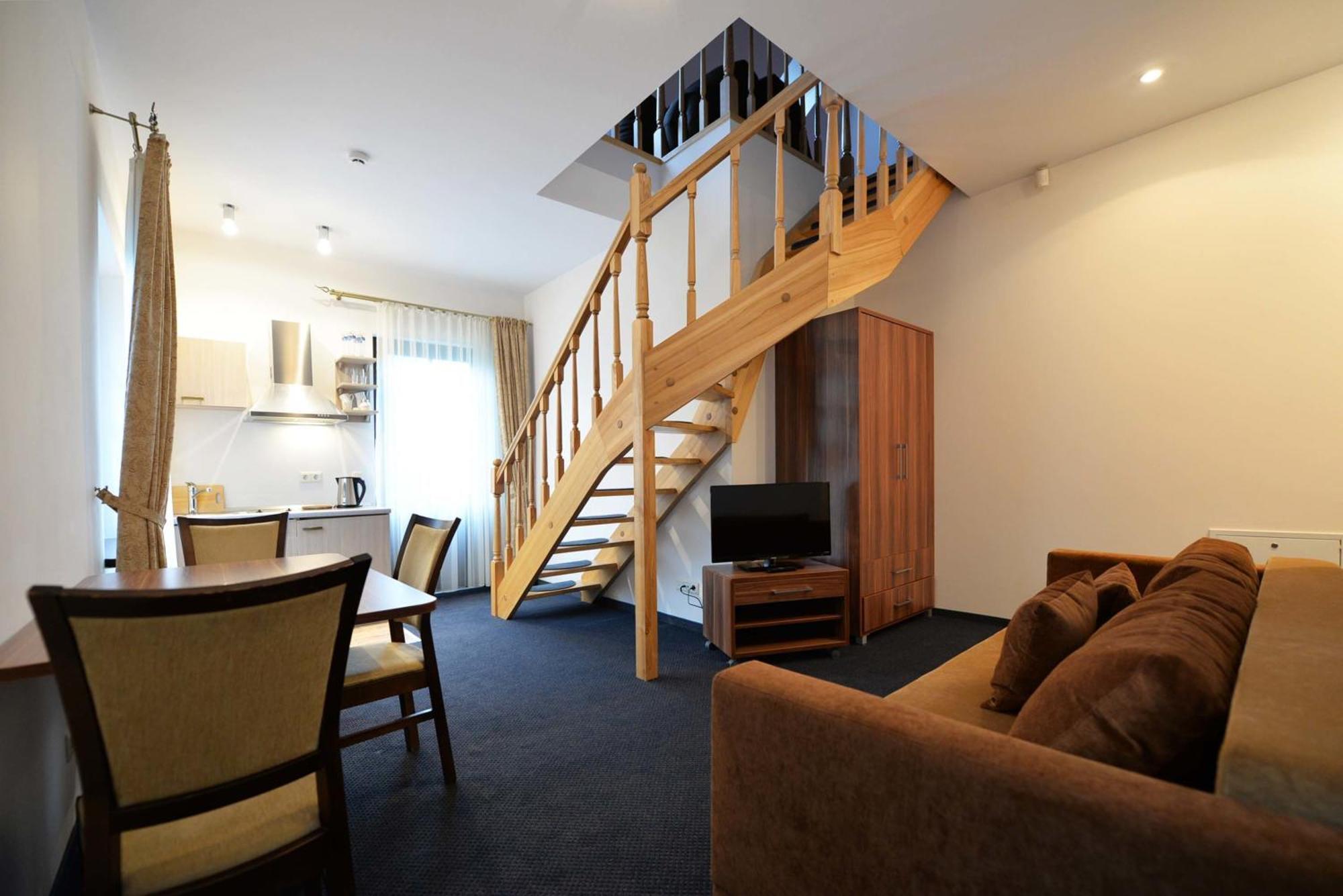 Guest House & Villa Astoma 帕兰加 客房 照片